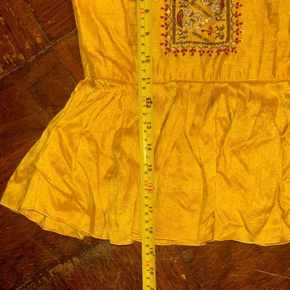 Vibrant Yellow Embroidered Top - Picture 4 of 7